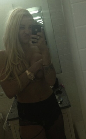 Amanda Bynes, Topless, Twitter Amanda Bynes, Topless, Twitter